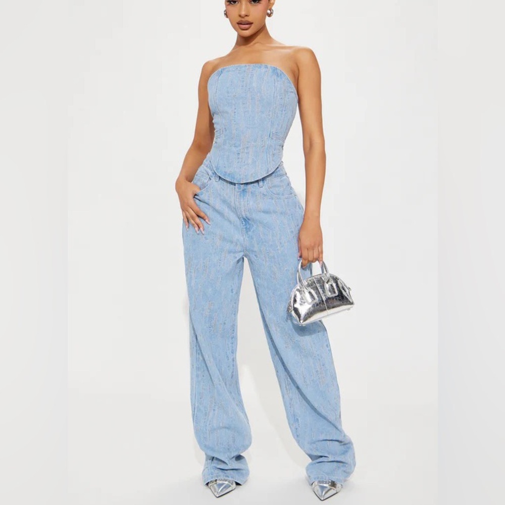 Fashion Nova distressed denim set - Picture 4 of 9